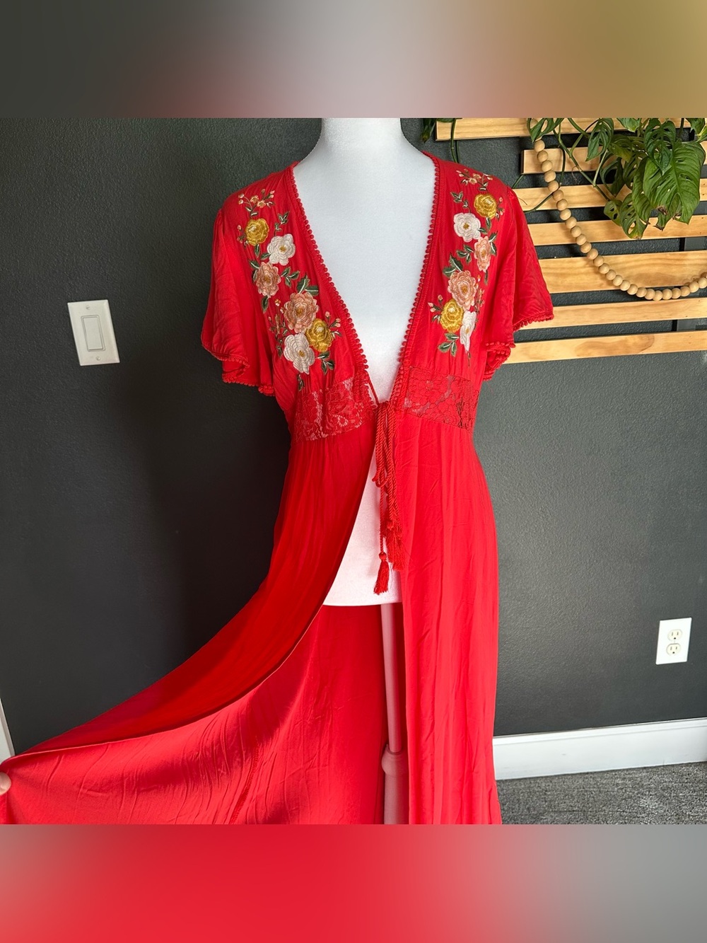 Forever 21 Boho Embroidered Duster Cardigan Red Tie Front Cover Up Size M